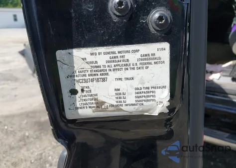 2004 Chevrolet Silverado C2500 Heavy Duty from USA, damaged, VIN 1GCHC23U74F187387